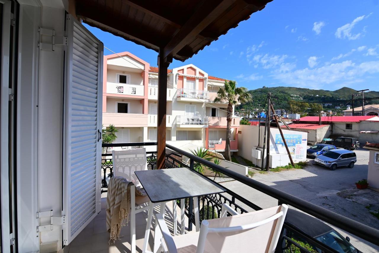 Nadia'S Studios & Apartments In Argasi, Sea-View Bagian luar foto