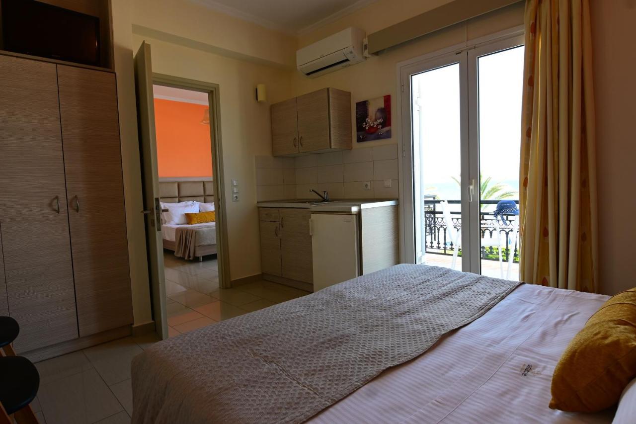 Nadia'S Studios & Apartments In Argasi, Sea-View Bagian luar foto