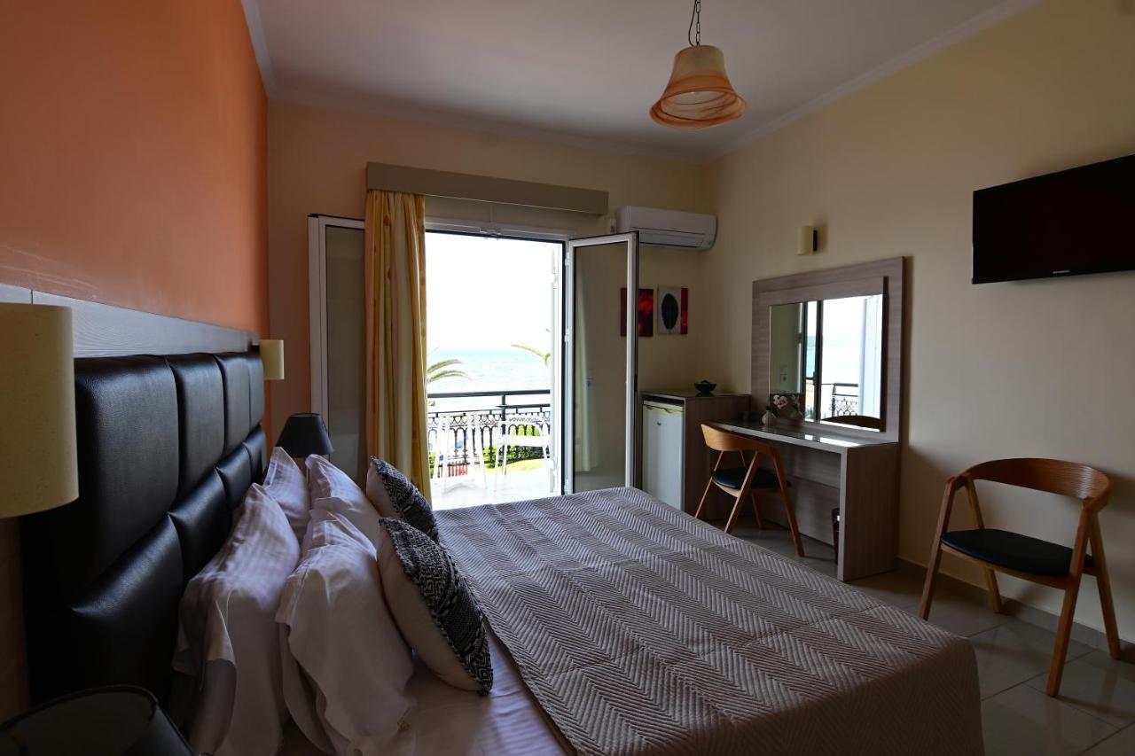 Nadia'S Studios & Apartments In Argasi, Sea-View Bagian luar foto