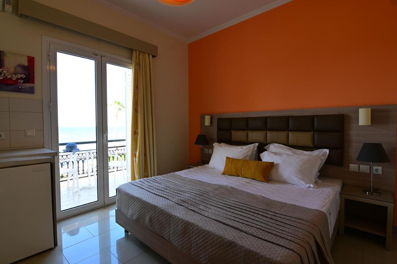 Nadia'S Studios & Apartments In Argasi, Sea-View Bagian luar foto
