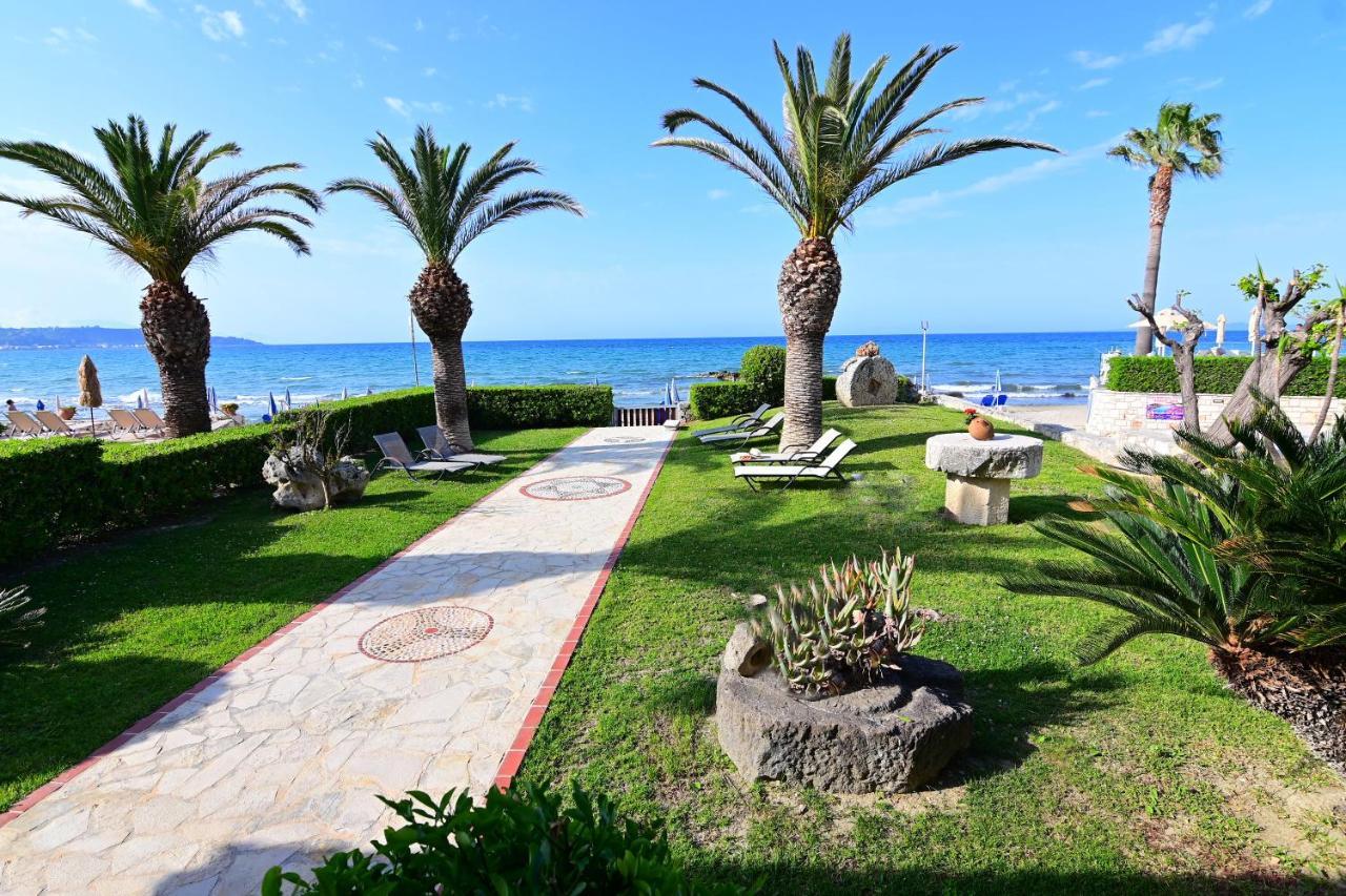 Nadia'S Studios & Apartments In Argasi, Sea-View Bagian luar foto