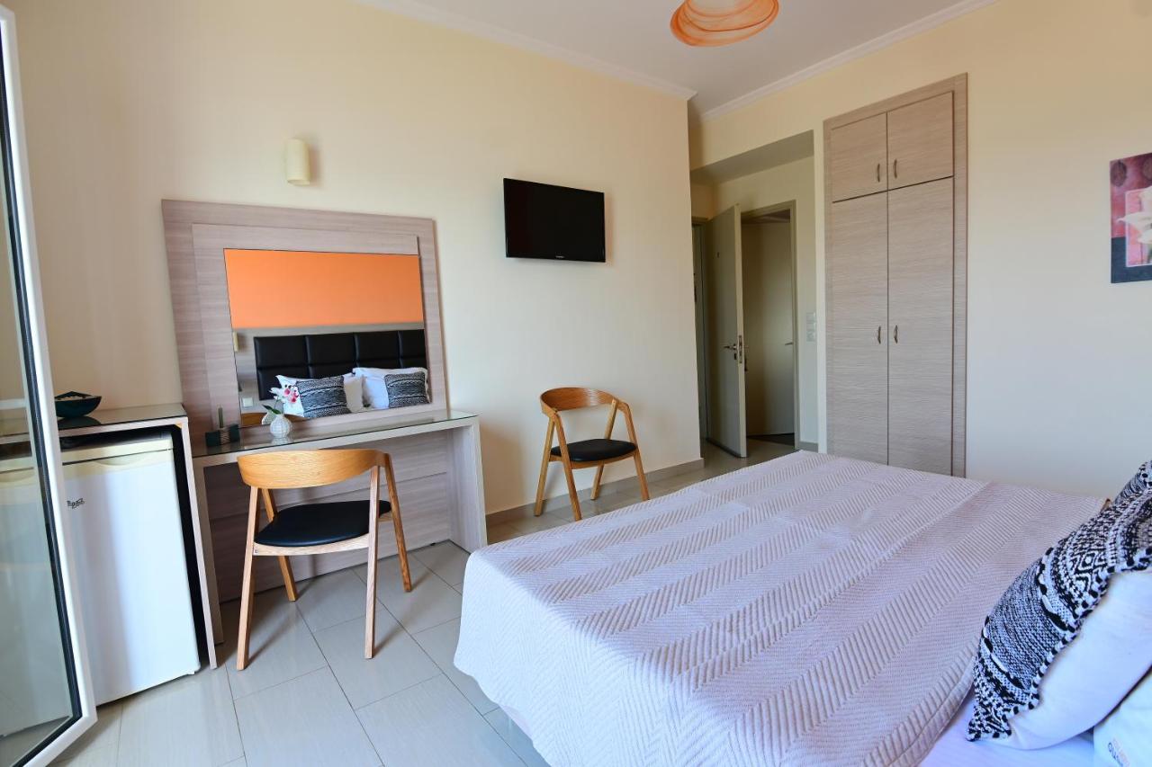 Nadia'S Studios & Apartments In Argasi, Sea-View Bagian luar foto